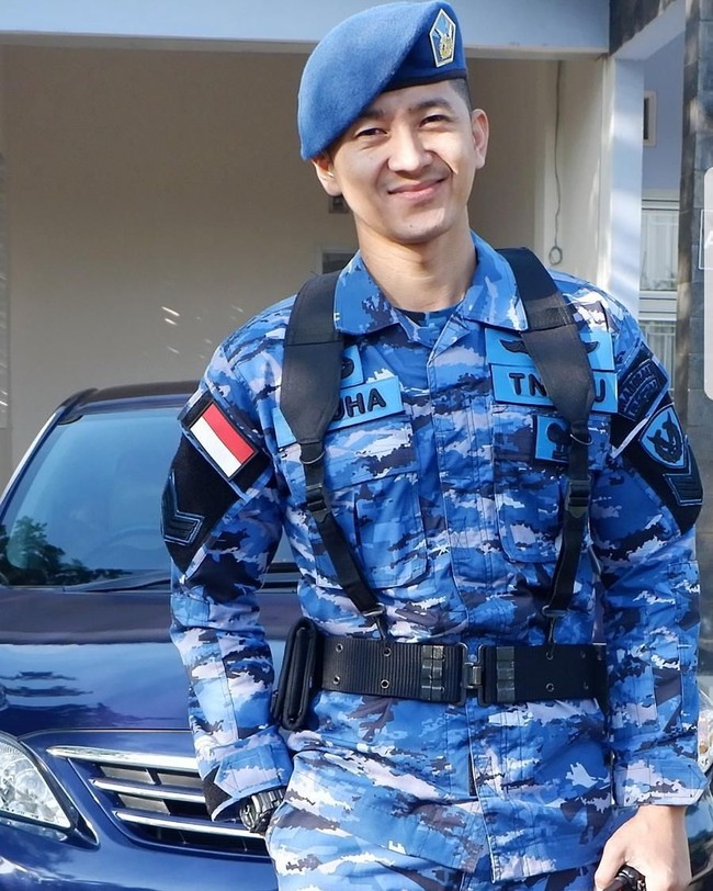 Bagaimana menurutmu? Wajah rupawan Dhuha ini tak kalah ganteng dari oppa-oppa (panggilan wanita untuk pria yang lebih tua) Korea kan? Foto: Instagram