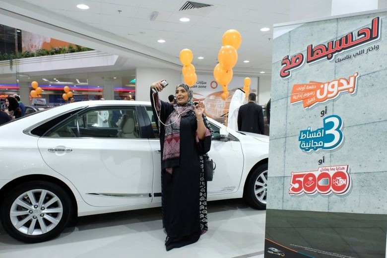 Arab Saudi Buat Diler Mobil Khusus Wanita. Foto: Reuters Arab Saudi Buat Diler Mobil Khusus Wanita. Foto: Reuters