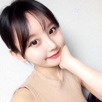 Tak hanya memiliki tubuh ramping, paras wajah Eun Ju yang rupawan ini pun memikat hati banyak netizen. Foto: Instagram