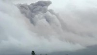 Gunung Mayon merupakan gunung berapi paling aktif di Filipina (Foto: Dok. Social media via REUTERS)