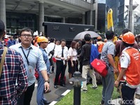 Fakta Seputar Insiden Ambruknya Selasar Gedung BEI