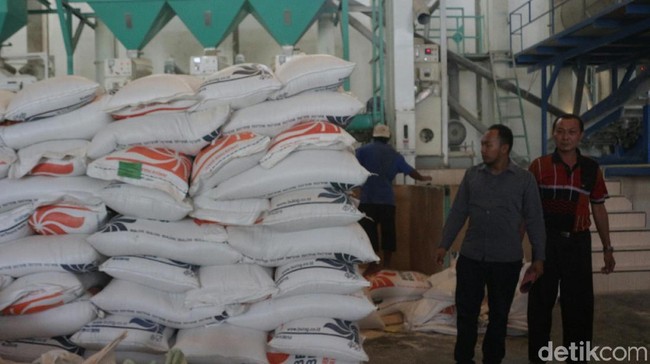 Sederet Masalah yang Bikin Harga Beras RI Mahal