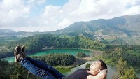 Tidak hanya menikmati pesona dalam negeri, Dhuha juga jalan-jalan keluar negeri  (dhu_yuand/Instagram)