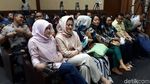 Foto: Ny Deisti yang Selalu Terdepan di Sidang Novanto