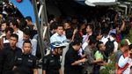 Ambruknya Selasar Tower 2 BEI Jadi Tontonan