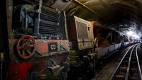 Jaringan kereta bawah tanah London terkenal sibuk. Di balik itu, ada bagian yang ditinggalkan selama beberapa dekade, terbaring dalam kegelapan, berdebu, sepi, bak kuburan (AFP)