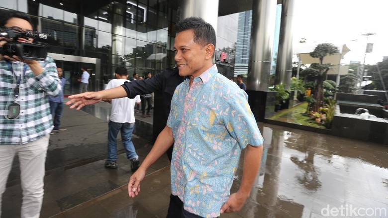 KPK Kembali Panggil Perantara Suap Emirsyah KPK Kembali Panggil Perantara Suap Emirsyah