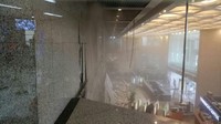Foto runtuhnya selasar tower II gedung BEI dilihat dari atas. (Foto: dok. Istimewa)