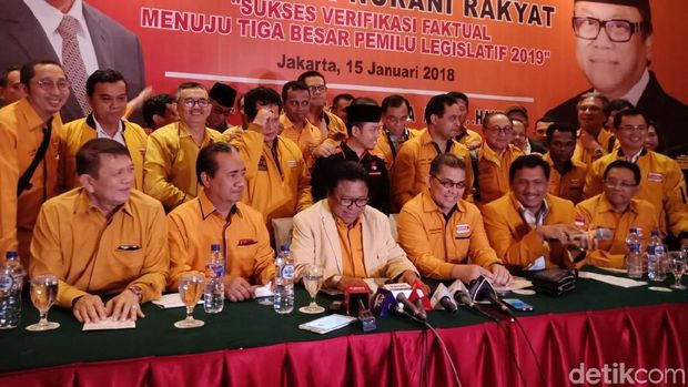 Bicara dengan OSO, Wiranto: Tak Ada Munaslub Hanura