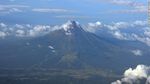 Penampakan Gunung Mayon di Filipina yang Diprediksi Akan Meletus
