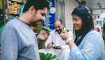 Mengintip 10 Romantisme Pecinta Makanan Berfoto Prewedding