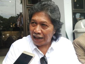 Cak Nun: Orang Baik, Masuk 10 Orang Paling Berkontribusi Bagi Sastra