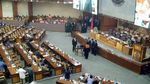 Bamsoet Ketua DPR: dari Dasi Kuning hingga Salah Ucap Sumpah