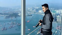 Selain disibukan dengan tugasnya sebagai tentara, dia tidak melewatkan begitu saja kesempatan untuk traveling (dhu_yuand/Instagram)