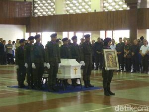 Darmanto Jatman, Penyair yang Tak Tergantikan