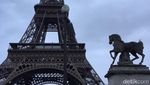 Foto: Tak Pernah Bosan Memandang Eiffel yang Menawan