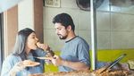 Mengintip 10 Romantisme Pecinta Makanan Berfoto Prewedding