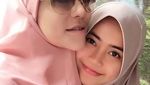 Dulu Seksinya Brutal, Kini Cinta Penelope Berhijab