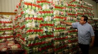Ada yang pecahnya kebanyakan, ada yang airnya terlalu banyak. Dengan adanya pabrik seperti ini, maka petani dan konsumen pun bisa senang karena menjual beras dengan harga baik dan mendapatkan beras kualitas yang baik juga. Istimewa.