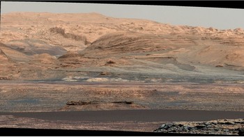 Keberadaan atmosfer sangat penting karena menahan sebagian panas dari Matahari. Dahulu kala, Mars mungkin pernah memiliki lautan di saat atmosfernya masih tebal. Foto: NASA