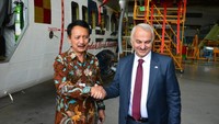 TAI akan berpartisipasi dalam kegiatan perancangan konseptual dari Proyek Pengembangan Pesawat Terbang dan UAV di Indonesia yang dilakukan oleh PTDI. Pembahasan perjanjian framework agreement ini dilakukan untuk menjabarkan kerjasama strategis antara para pihak dalam program kedirgantaraan dan untuk bersama-sama membentuk dan menetapkan strategi terbaik yang akan dilaksanakan untuk setiap ruang lingkup kolaborasi. Pool/PT Dirgantara Indonesia.