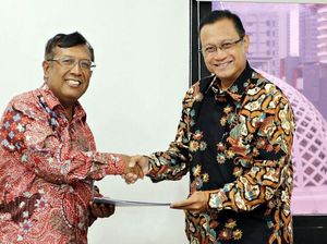 Rini Copot Edi Sukmoro dari Jabatan Dirut KAI