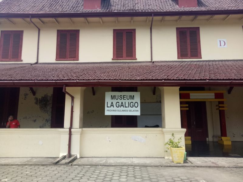 Benteng Rotterdam makassar