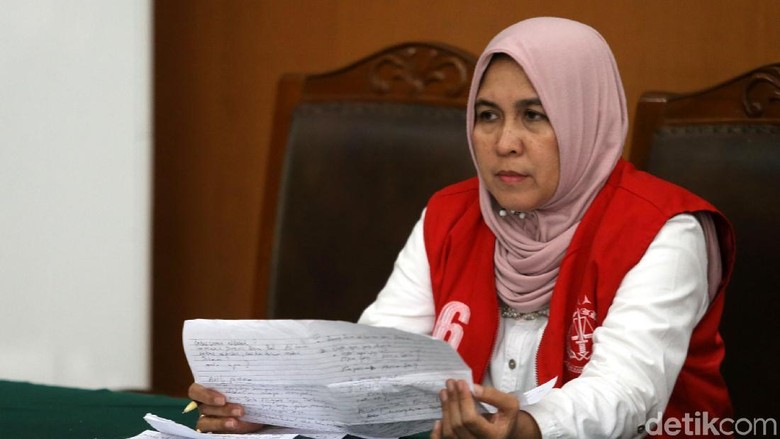 Dijerat Kasus Ujaran Kebencian, Asma Dewi Yakin Divonis Bebas Dijerat Kasus Ujaran Kebencian, Asma Dewi Yakin Divonis Bebas