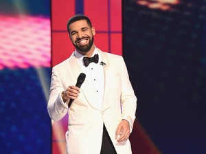 Penyanyi Drake Diduga Mulai Jalani Pola Makan Vegetarian
