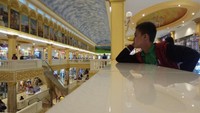 Setiap akhir pekan, mall ini ramai dikunjungi. Tidak hanya warga Maros, bahkan pengunjung lebih banyak berasal dari luar kota (Moehammad Bakrie/detikTravel)