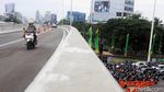 Foto: Suasana Lalu Lintas Flyover Pancoran Setelah Dibuka untuk Umum