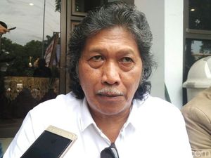 Pernyataan Lengkap Cak Nun Kesambet Usai Ibaratkan Jokowi Seperti Firaun