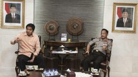 Audiensi tersebut membahas pembukaan Piala Presiden yang akan dilaksanakan di lima kota diantaranya Bandung, Bali, Malang, Makasar dan Surabaya yang diikuti oleh dua puluh Klub sepakbola. Foto: dok. Polri