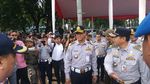 Foto: Anies Berseragam Dishub di Monas dan Saat Tinjau Museum Bahari