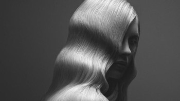 Pemenang kategori Fashion/Beauty (profesional). Wavy karya Michal Baran (Irlandia). Foto: Monochrome Photography Awards