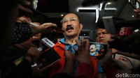 Yang jelas saya bilang, punya nggak, misalnya buktinya yang katanya medical record itu, yang direkayasa mana, coba tunjukkan saya dong, ucap Fredrich usai menjalani pemeriksaan di KPK, Jalan Kuningan Persada, Jakarta Selatan, Selasa (16/1/2018).