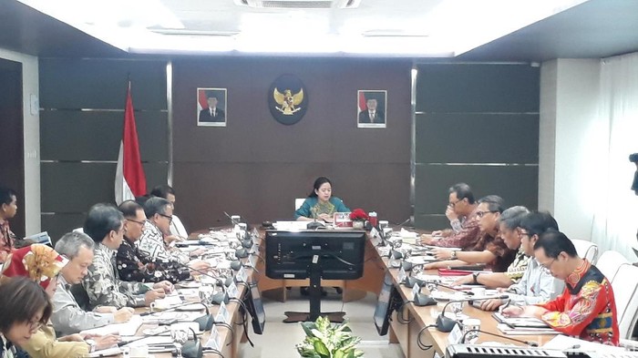 Darmin, Puan dan Menteri-Menteri Kumpul Bahas Bansos Beras