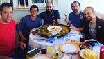 Wah, Rio Haryanto Mantan Pebalap F1 Ternyata Doyan Makan dan Bisa Masak!