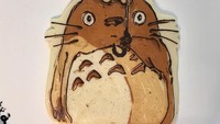 Kenal dengan karakter ini? Yap, ini adalah Totoro. Duh, lucu ya! Penggemar film My Neighbor Totoro pasti suka. Foto: Keisuke Otaku