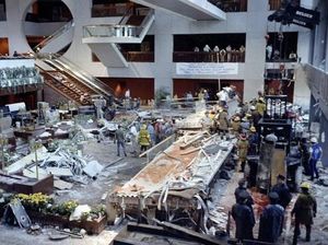 Begini Tragedi Kansas yang Disebut Mirip Ambruknya Selasar BEI