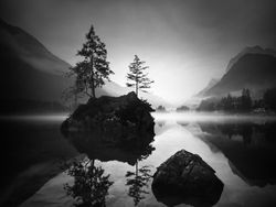 Deretan Karya Jawara Kontes Foto Hitam Putih