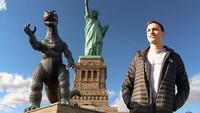 Bersama Ryan, dia telah keliling benua Amerika dan juga mengunjungi London, Spanyol, dan Amsterdam (ryangodzilling/Instagram)