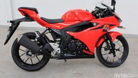 Masalah harga, motor ini dibanderol Rp 28.900.000 on the road DKI Jakarta dengan 3 warna yang disediakan, lebih murah Rp 1 juta dibanding versi keyless.