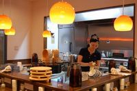 Wah, Makan di Restoran Ini Bisa Gratis dengan Kerja Cuci Piring!
