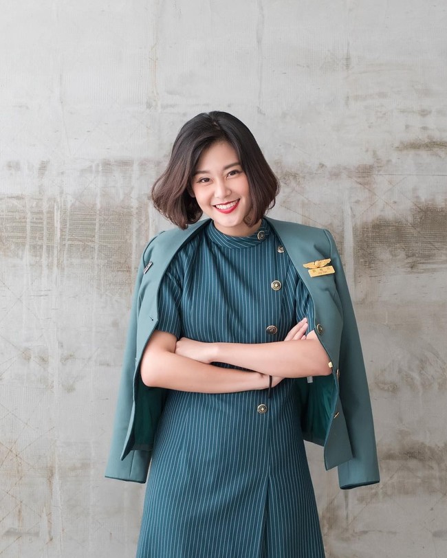 Kecantikan pramugari Eva Air pun menjadi viral pasca foto-foto pemotretan mereka diunggah di media sosial. Foto: Instagram