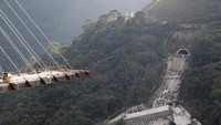 Jembatan itu terletak di Chirajara di perbatasan Provinsi Cundinamarca dan Meta.  (Foto: Dok. REUTERS/Jaime Saldarriaga)