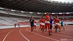 Potret Sandiaga Lari Pagi Jajal GBK Baru