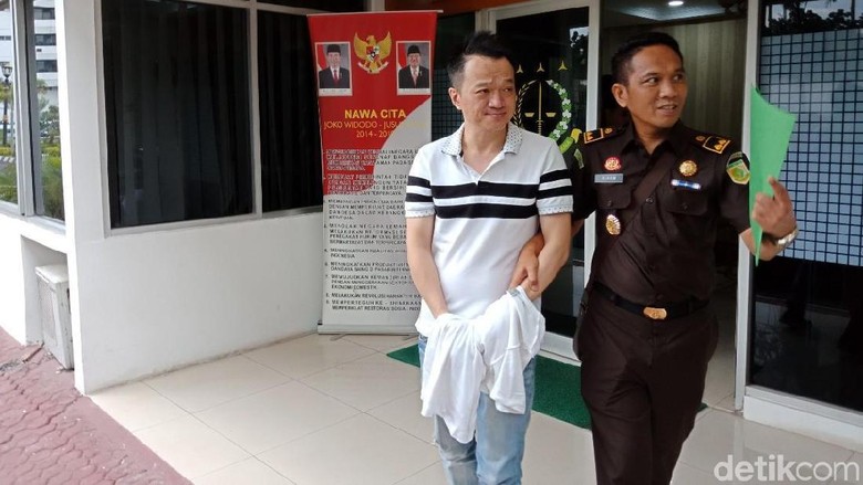 Terpidana Penipuan Rp 22,39 M yang Ditangkap Sudah Buron dari 2016 Terpidana Penipuan Rp 22,39 M yang Ditangkap Sudah Buron dari 2016