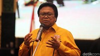 OSO yang dipecat sebagai ketum oleh kubu Hanura Ambhara menyebut ada udang di balik batu terkait masalah ini.