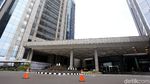 Foto: Suasana Depan Gedung BEI Pasca Selasar Ambruk